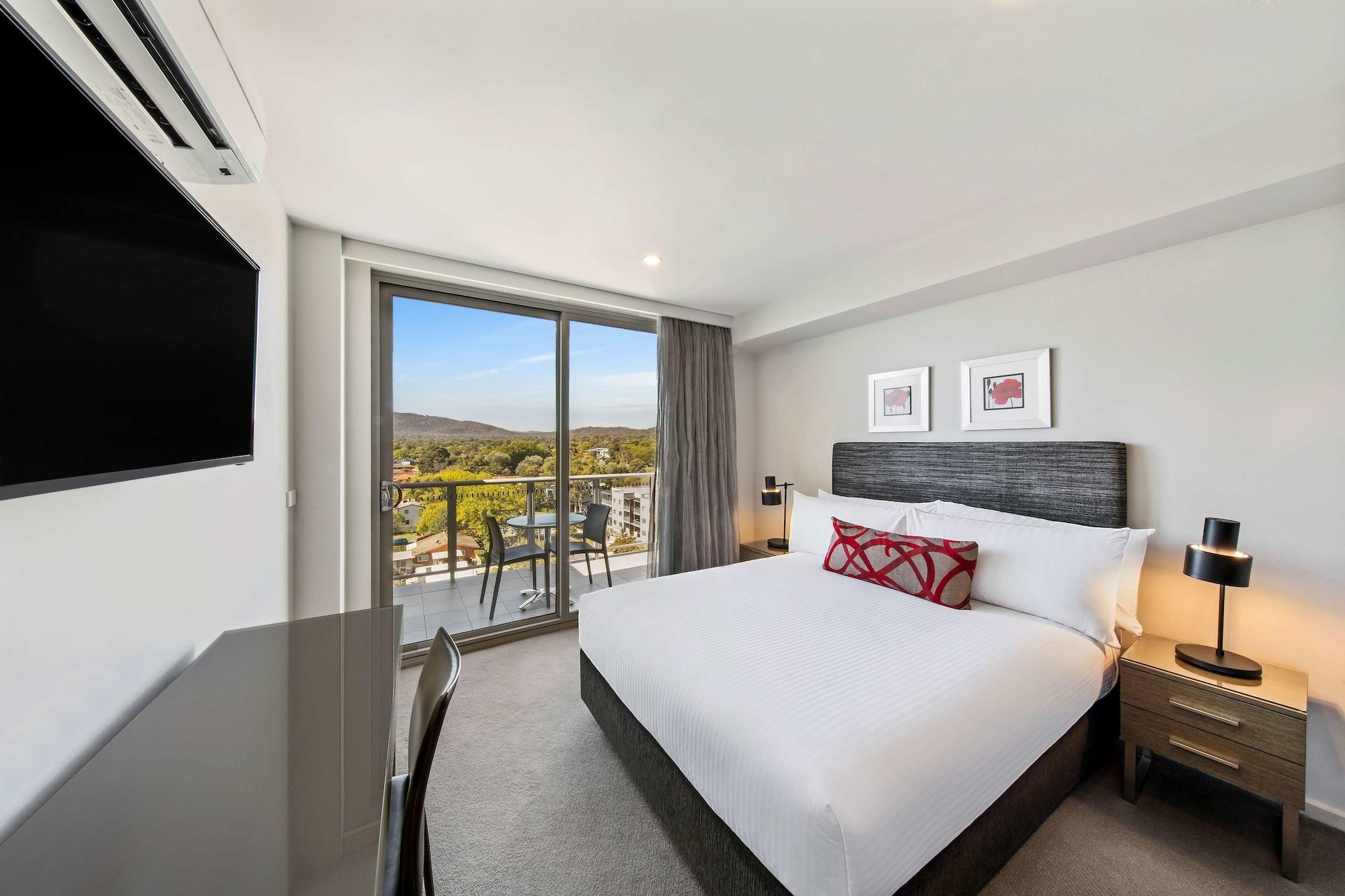 Adina Serviced Apartments Canberra Dickson Exterior foto