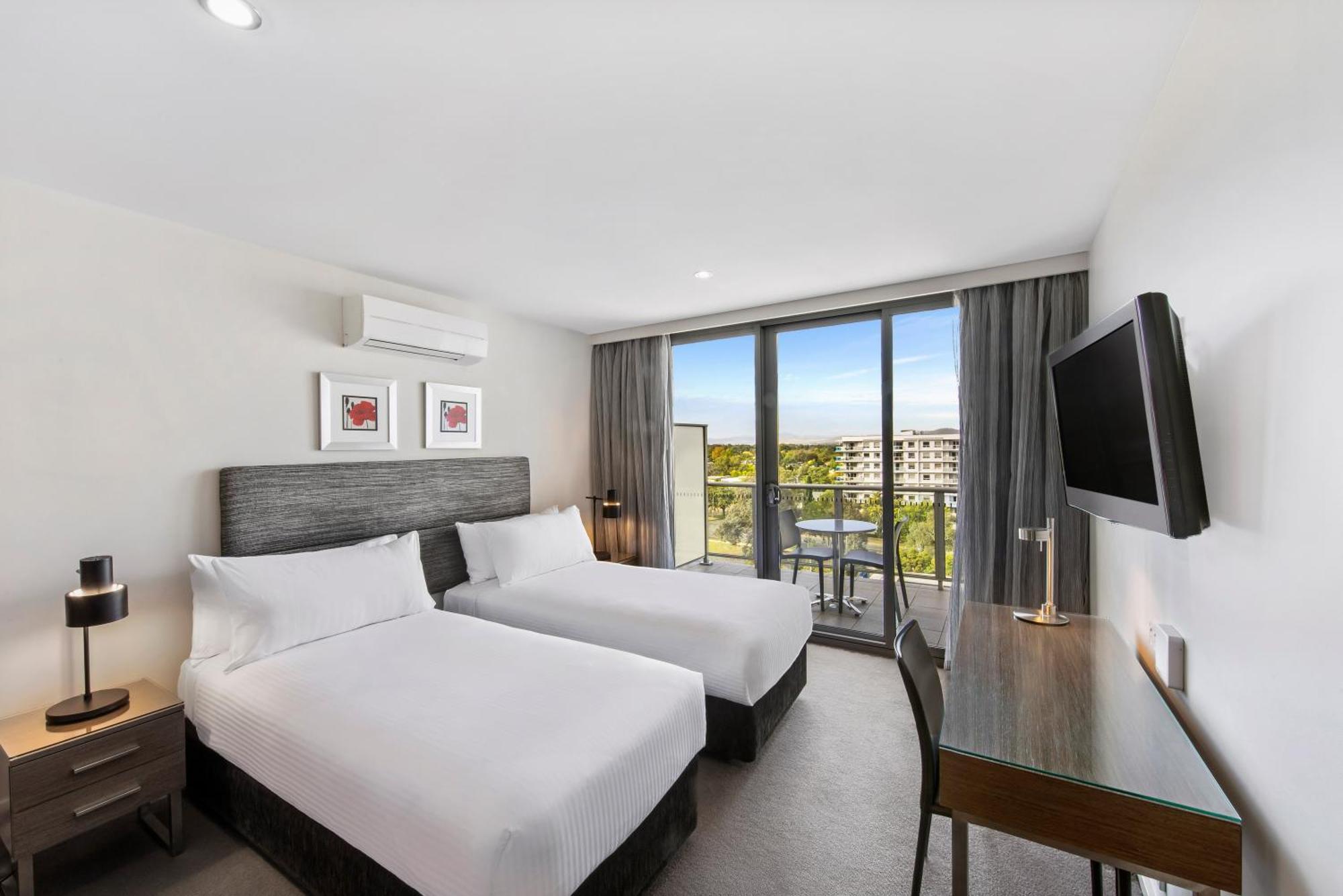 Adina Serviced Apartments Canberra Dickson Exterior foto